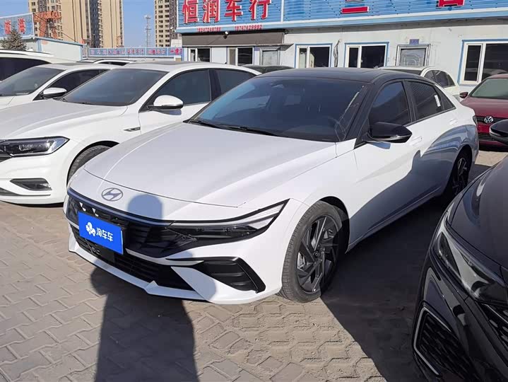 Фото 2 - Hyundai Elantra N line