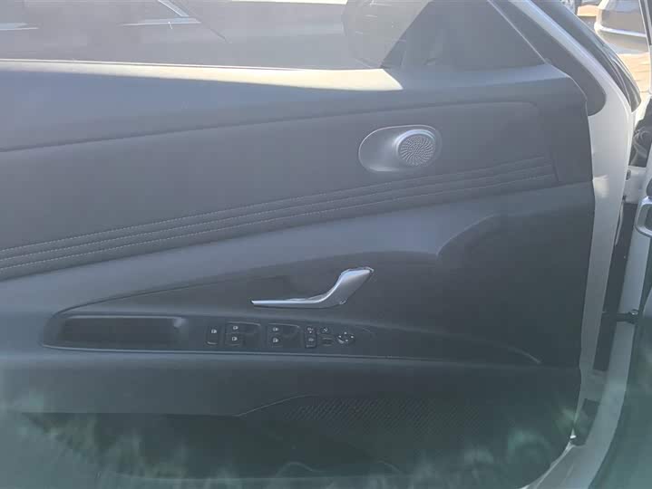 Фото 7 - Hyundai Elantra N line