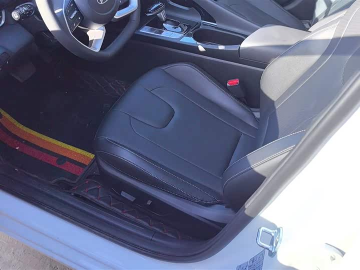 Фото 9 - Hyundai Elantra N line