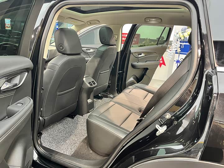 Фото 8 - Buick Envision Plus