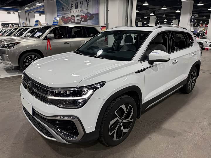 Фото 2 - Volkswagen Tharu