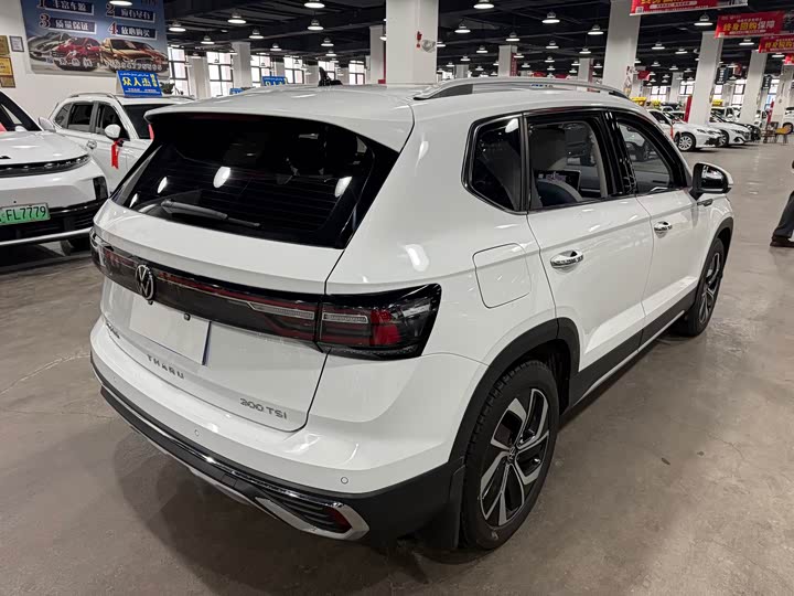 Фото 8 - Volkswagen Tharu