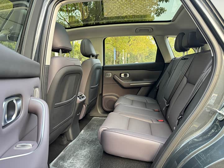 Фото 6 - Leapmotor C10