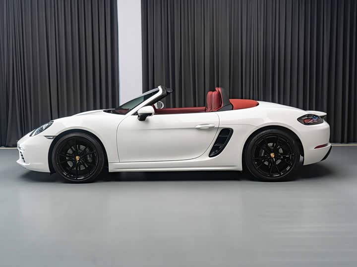 Фото 3 - Porsche 718