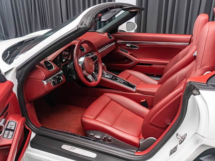 Фото 8 - Porsche 718