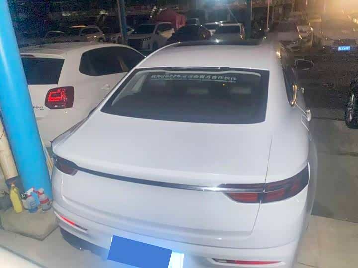 Фото 9 - Geely Preface