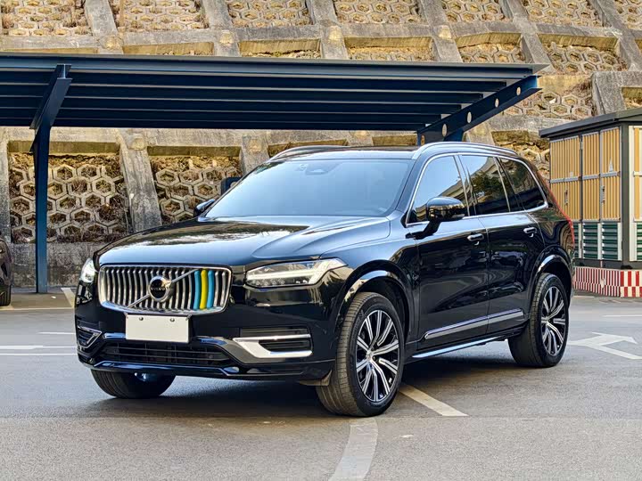 Фото 1 - Volvo XC90
