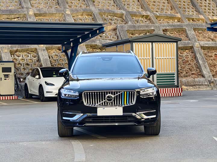 Фото 2 - Volvo XC90