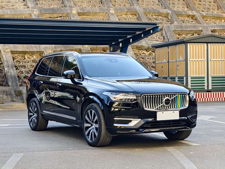 Фото 3 - Volvo XC90