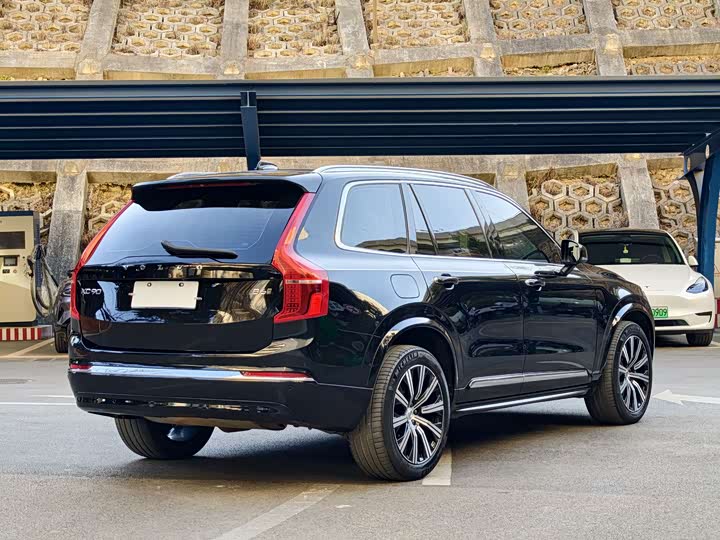 Фото 6 - Volvo XC90