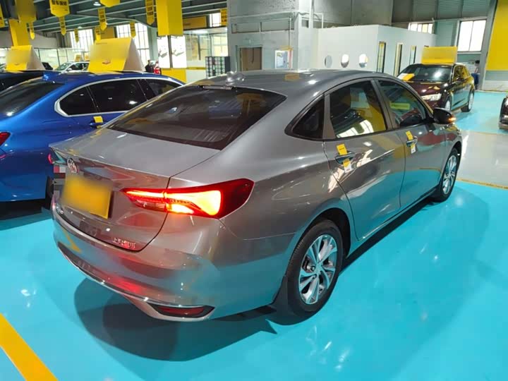 Фото 7 - Buick Verano