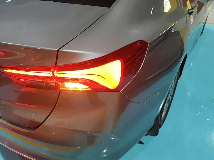 Фото 8 - Buick Verano