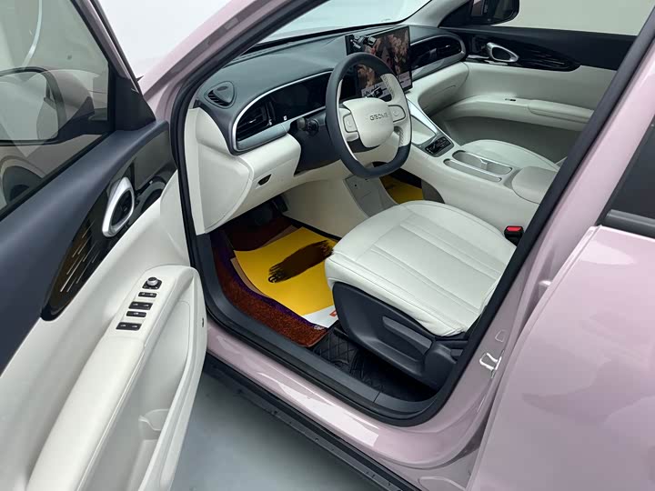 Фото 7 - Geely Galaxy Geome