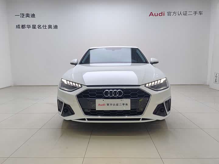 Фото 2 - Audi A4L