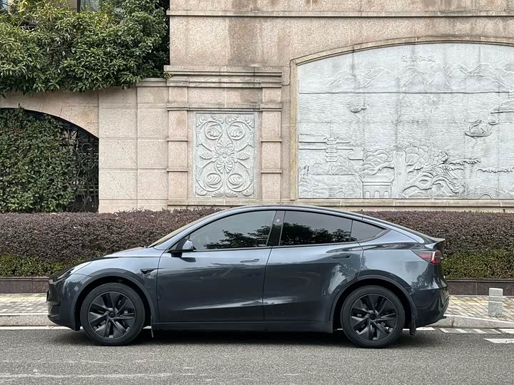 Фото 5 - Tesla Model Y