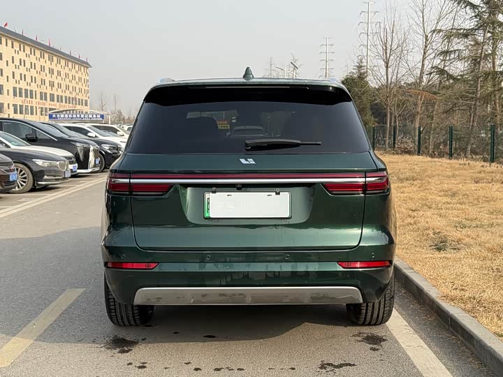 Фото 4 - LiXiang One