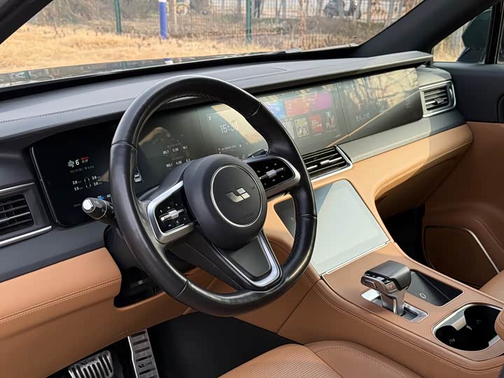 Фото 8 - LiXiang One