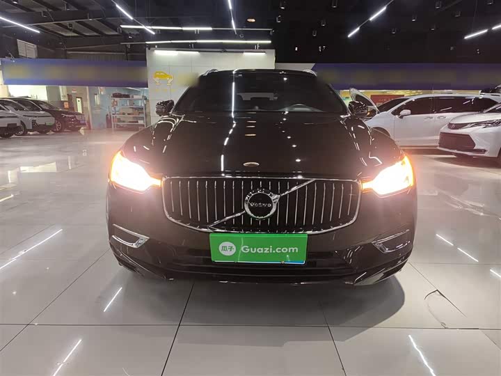 Фото 3 - Volvo XC60