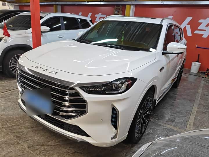 Фото 2 - Jetour X70