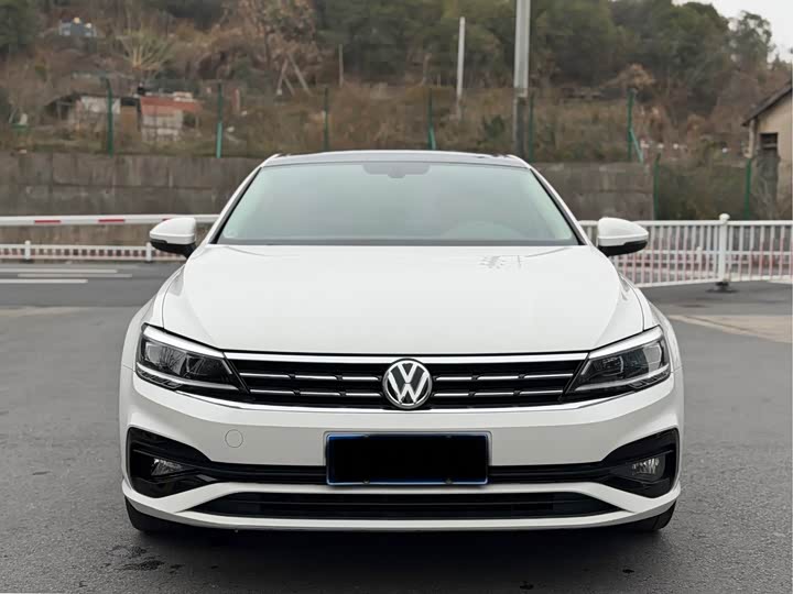 Фото 2 - Volkswagen Lamando L