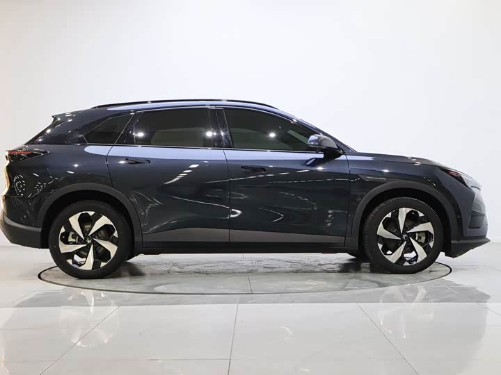 Фото 7 - BAIC Arcfox Alpha T5