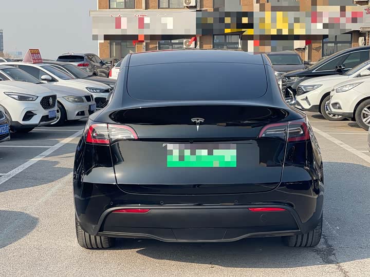 Фото 4 - Tesla Model Y