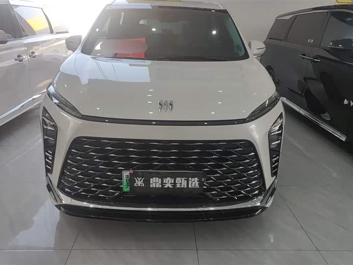 Фото 2 - Buick GL8 Hybrid