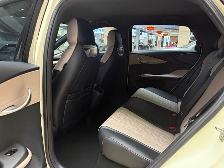 Фото 5 - BYD Dolphin