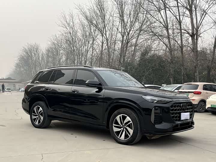 Фото 3 - Audi Q6