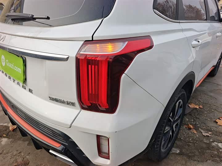 Фото 8 - Kia Sportage GT-line