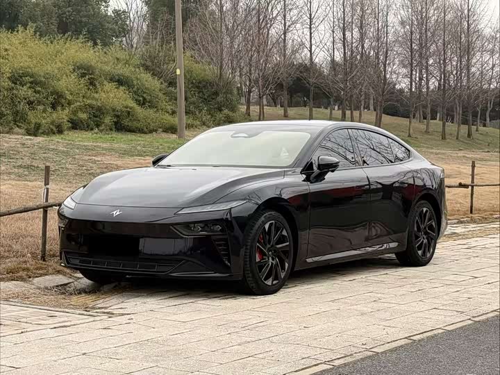 Фото 1 - Dongfeng Yipai eπ 007