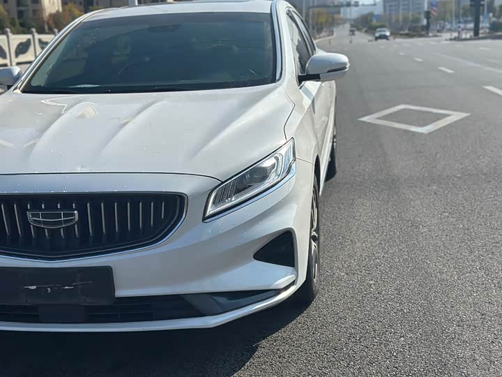 Фото 9 - Geely Emgrand GT