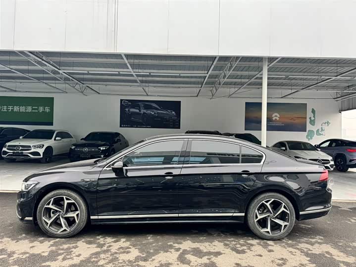 Фото 7 - Volkswagen Magotan