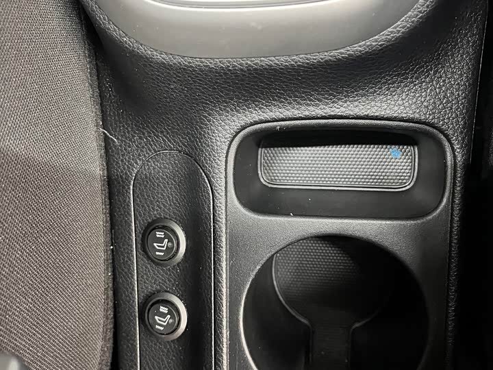 Фото 6 - Kia KX1