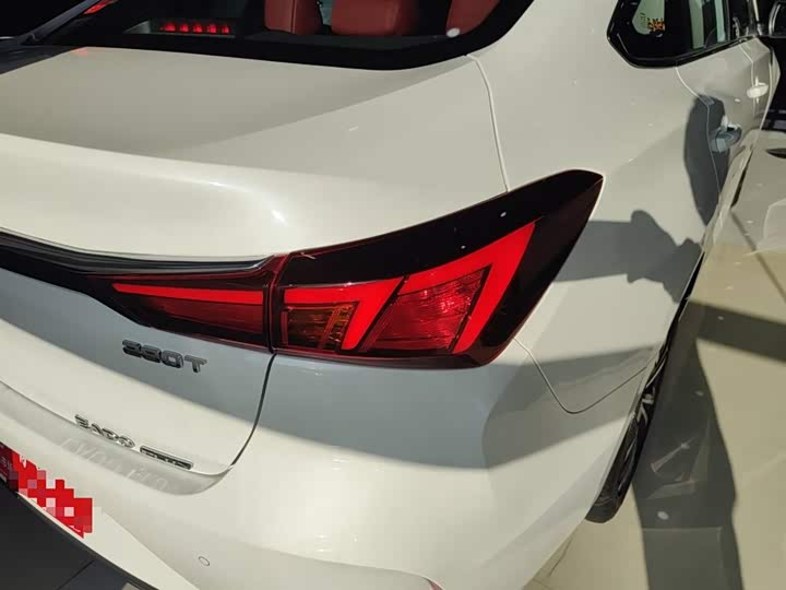 Фото 8 - Changan Eado Plus