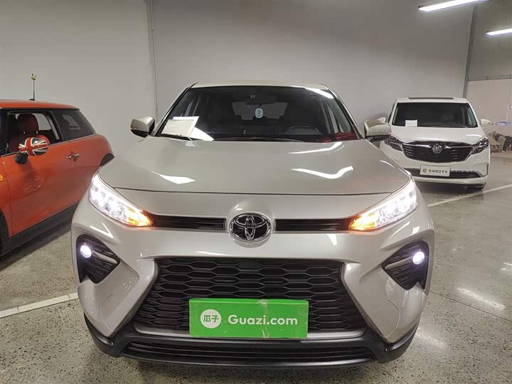 Фото 3 - Toyota Wildlander