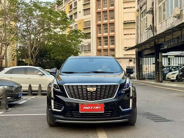 Фото 3 - Cadillac XT5
