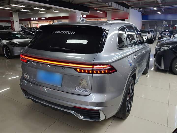 Фото 7 - Geely Monjaro