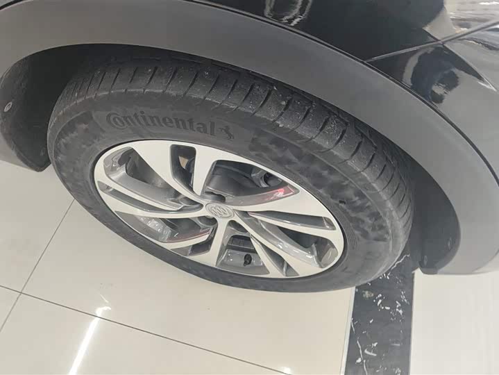 Фото 6 - Buick Envision Plus