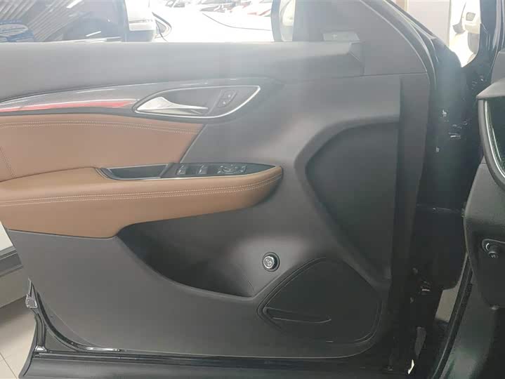 Фото 7 - Buick Envision Plus