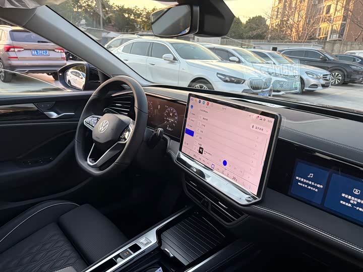 Фото 7 - Volkswagen Magotan