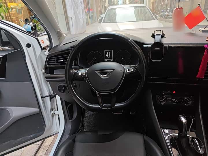 Фото 3 - Jetta VS7