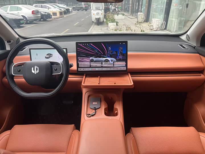 Фото 9 - Leapmotor C10