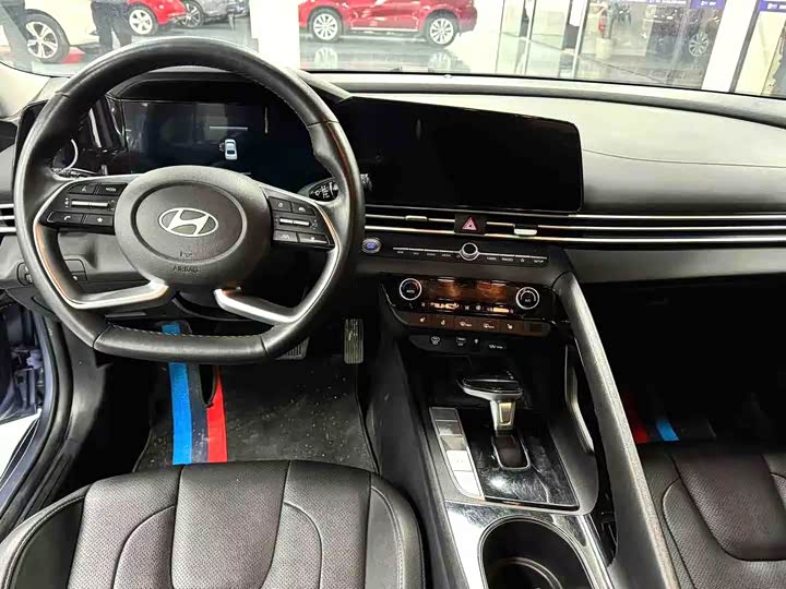 Фото 4 - Hyundai Elantra N line