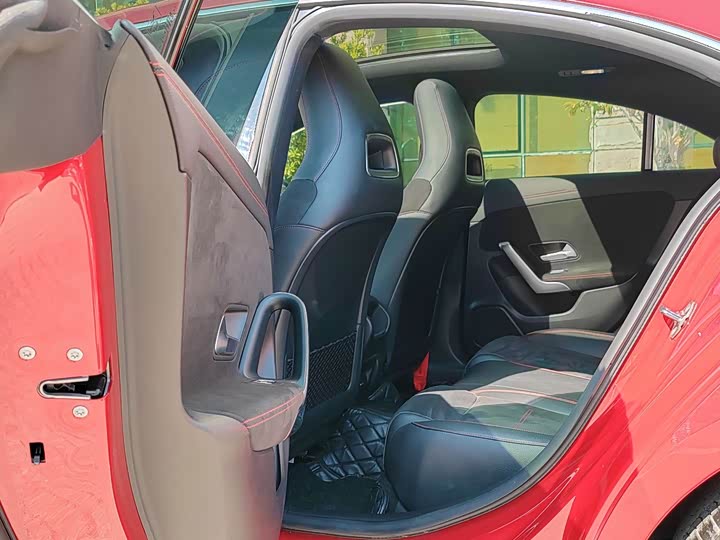 Фото 7 - Mercedes-Benz CLA-Class