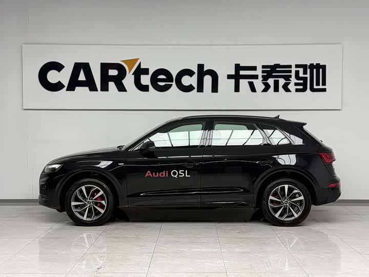 Фото 3 - Audi Q5L