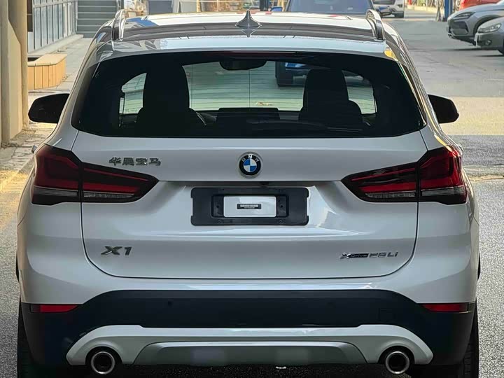 Фото 7 - BMW X1