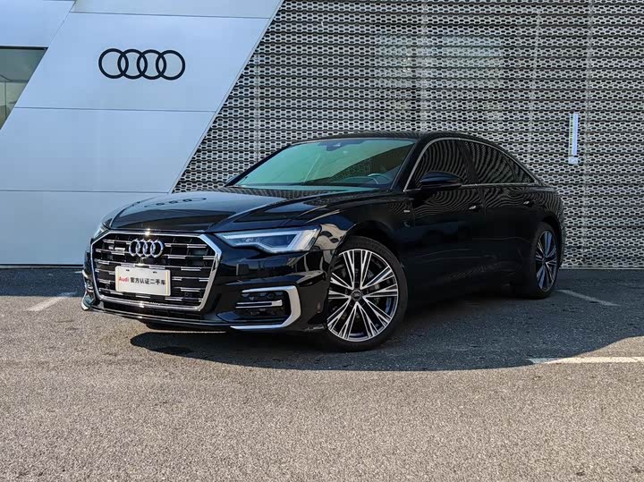 Фото 1 - Audi A6L