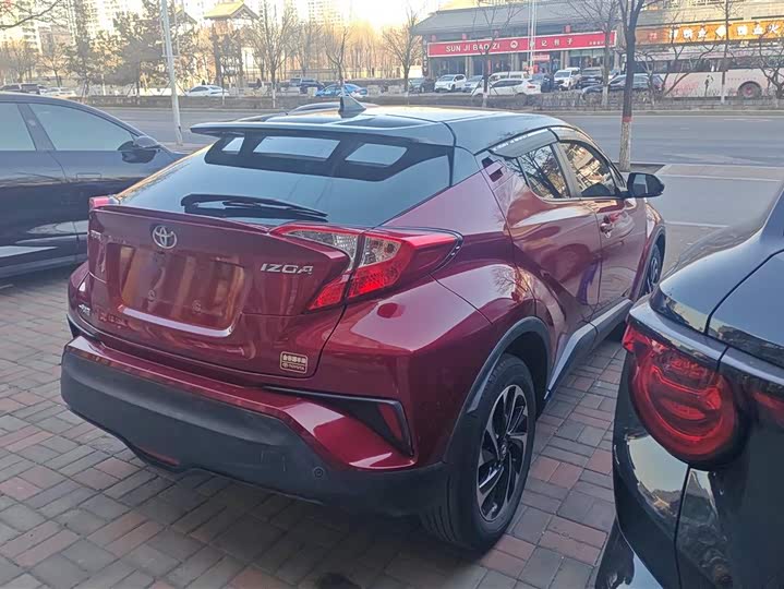 Фото 3 - Toyota Izoa