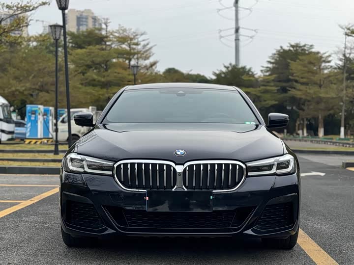Фото 3 - BMW 5 Series